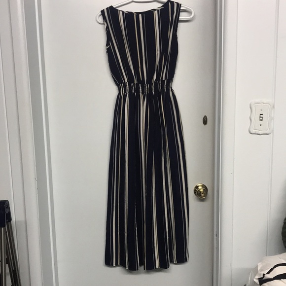 Long sleeveless dress - Picture 2 of 4